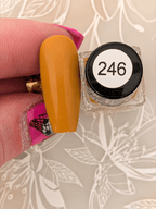 246 Honey Dijon vernis à stamping - Ongles Elaine Lemay