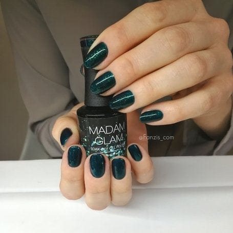 Glittery Emerald - Ongles Elaine Lemay
