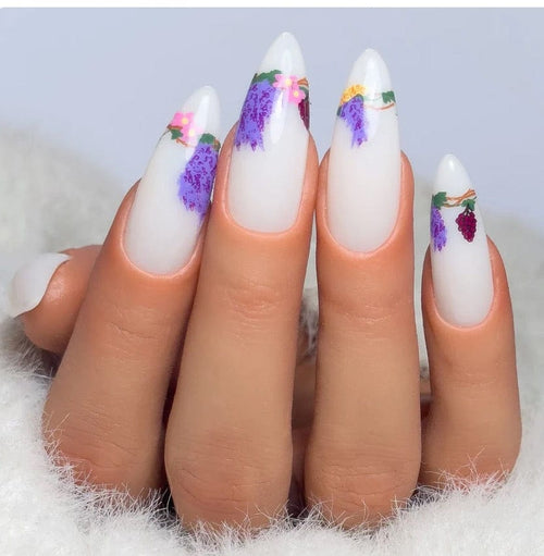 CJS-LC-102 Whatâs in your glass - Ongles Elaine Lemay