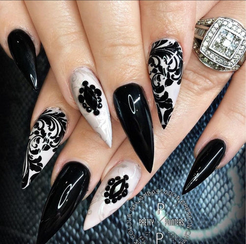 CJS-72 If It Ain’t Baroque Don’t Fix It - Ongles Elaine Lemay