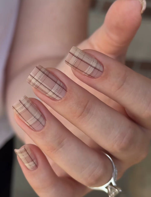 CJS-C-83 Festive Plaid-1 - Ongles Elaine Lemay