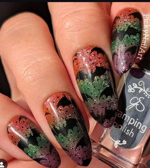 CJS-H-126 Pretty Little Ghost - Ongles Elaine Lemay