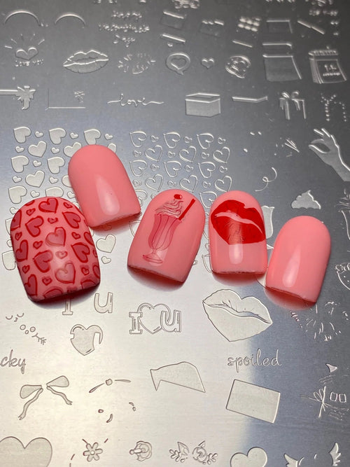CJS-V-59 Sealed with a kiss - Ongles Elaine Lemay