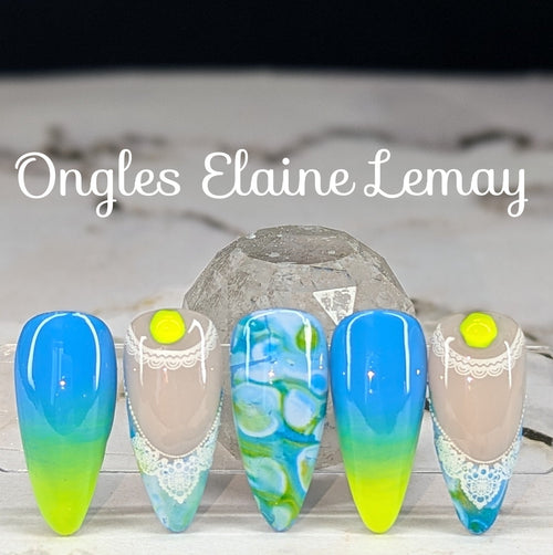 Collant manucure française dentelle blanc 3D - Ongles Elaine Lemay
