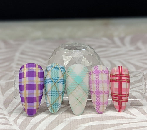Atelier de Stamping - Ongles Elaine Lemay