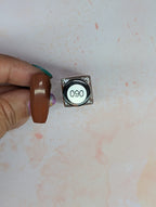 #090 Pimento vernis à stamping - Ongles Elaine Lemay