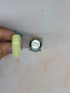 #070 Magnolia vernis à stamping - Ongles Elaine Lemay