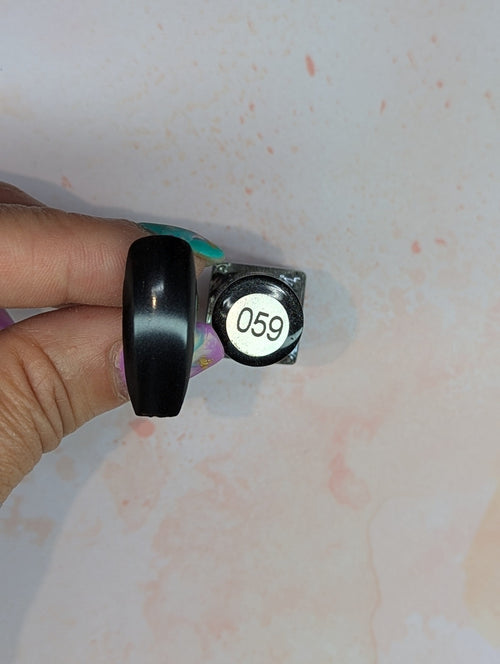 #059 Medusa Hair, Don’t Care vernis à Stamping - Ongles Elaine Lemay