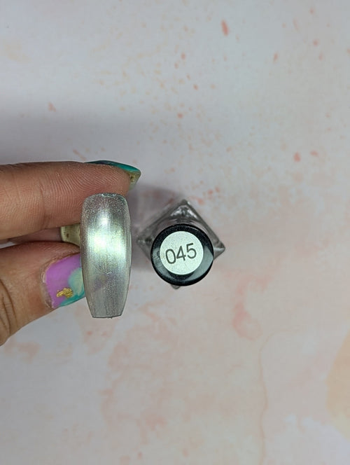 #045 Molten Alloy vernis à stamping - Ongles Elaine Lemay