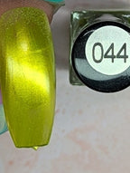 #044 Sassy Monster vernis à stamping - Ongles Elaine Lemay