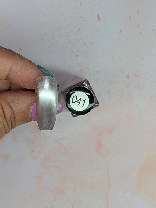 #041 Sweet Baby Rose vernis Ă  stamping - Ongles Elaine Lemay