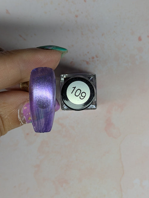 #109 Frozen vernis Ă  stamping - Ongles Elaine Lemay