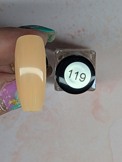 #119 Peach vernis à stamping - Ongles Elaine Lemay