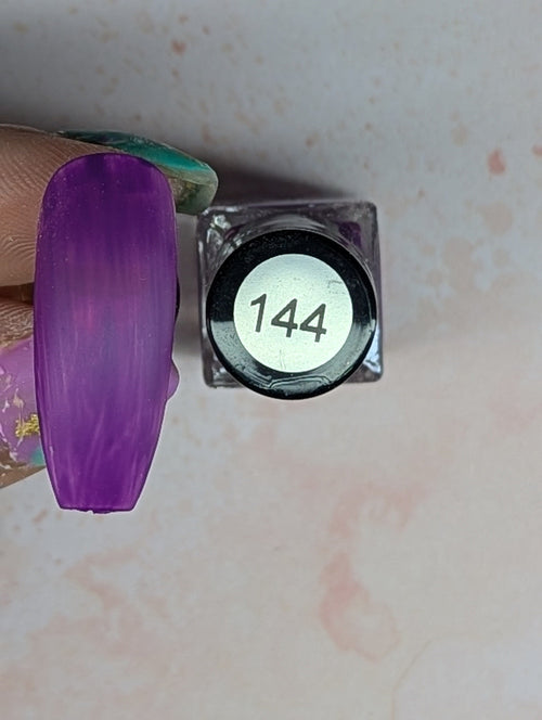 #144 Professor Plum vernis à stamping - Ongles Elaine Lemay