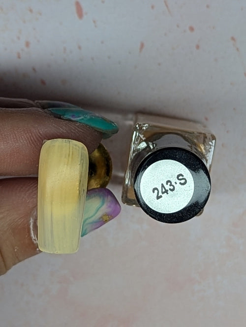 #243-S Peach Parfait (sheer) vernis à stamping - Ongles Elaine Lemay