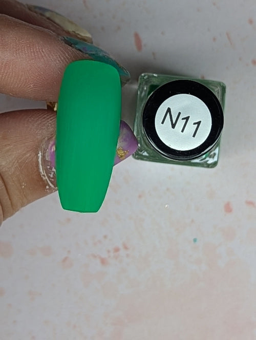 #N11 Electric Lime neon vernis à stamping - Ongles Elaine Lemay