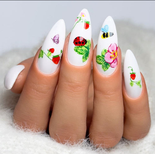 CJS-351 Strawberry Sweetness - Ongles Elaine Lemay