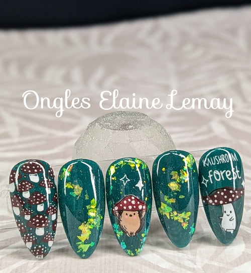 CJS-369 Mushroom Forest - Ongles Elaine Lemay