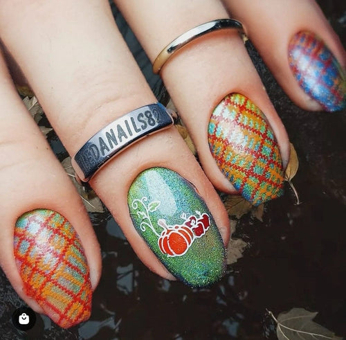 CJS-LC-56 Pick of the Patch - Ongles Elaine Lemay