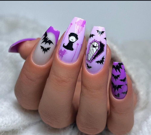 CJS-H-97 Creatures of the night - Ongles Elaine Lemay