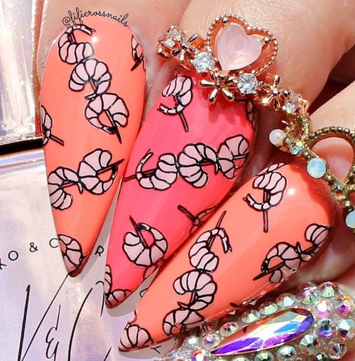 CJS-319 Get Grilling - Ongles Elaine Lemay