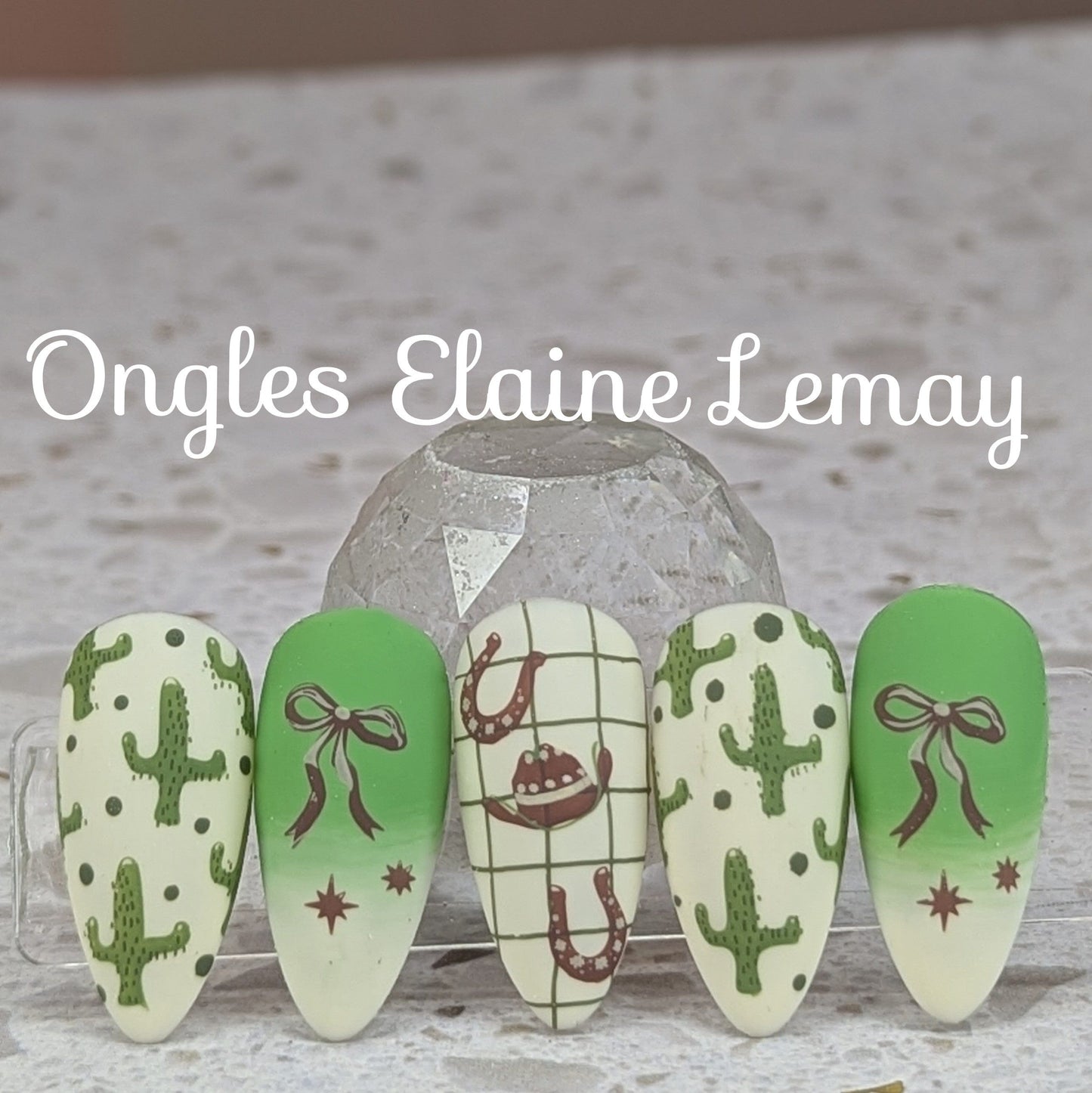 CJS-378 Text me if you get lost - Ongles Elaine Lemay