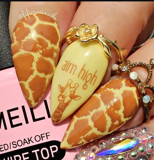 CJS-174 Wild Kingdom Giraffe - Ongles Elaine Lemay