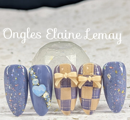 Timeless Beige - Ongles Elaine Lemay