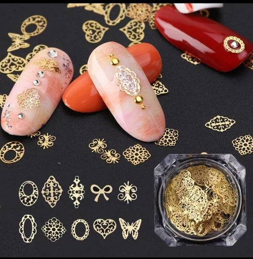 Bijoux or pièce centrale - Ongles Elaine Lemay