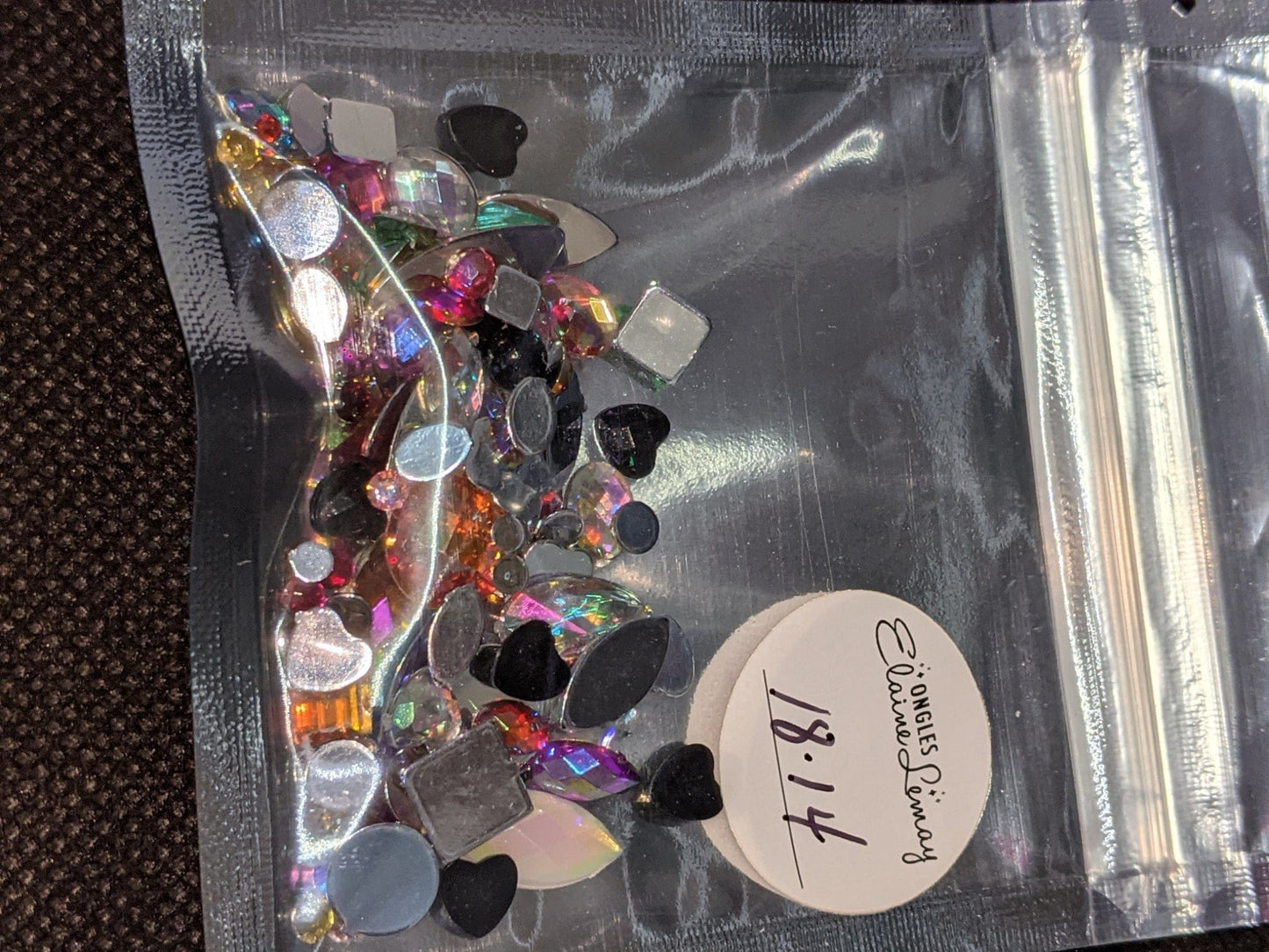 Bijoux mix en sachet 18 couleurs différentes