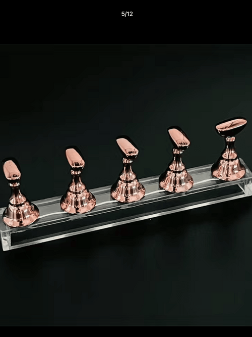 Display magnetic pour 5 ongles - Ongles Elaine Lemay