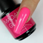 Bright Barbie Pink - Ongles Elaine Lemay