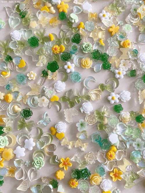 Mix aléatoire bijoux 3D - Ongles Elaine Lemay