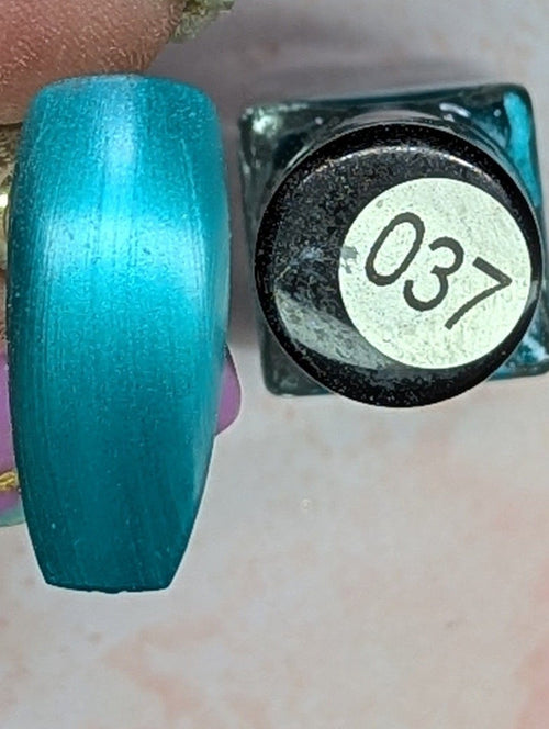 037 Caribbean Dream vernis à stamping - Ongles Elaine Lemay