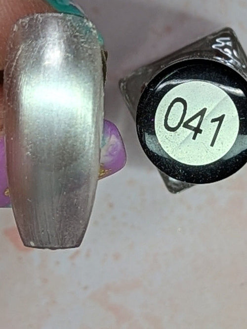 041 Sweet Baby Rose vernis à stamping - Ongles Elaine Lemay