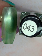 043 Green means GO! vernis à stamping - Ongles Elaine Lemay