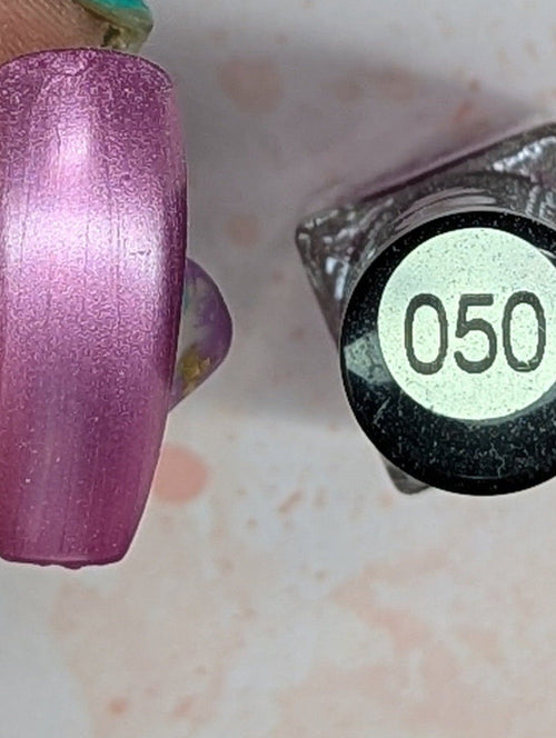 050 Pretty Me Pink vernis à stamping - Ongles Elaine Lemay