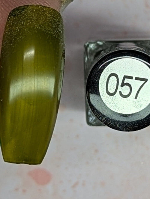057 Which is Witch? Vernis à stamping - Ongles Elaine Lemay