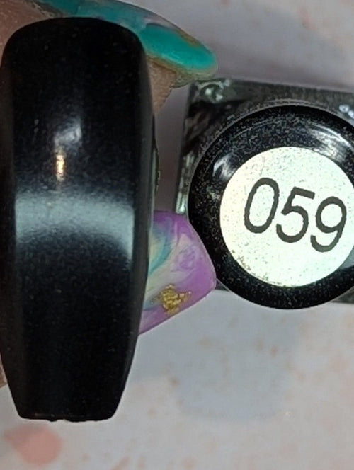 059 Medusa Hair, Don’t Care vernis à Stamping - Ongles Elaine Lemay