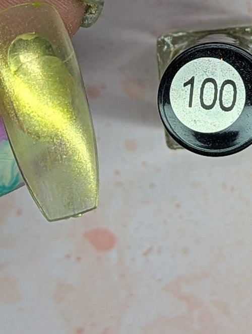 100 Sour Puss vernis à stamping - Ongles Elaine Lemay