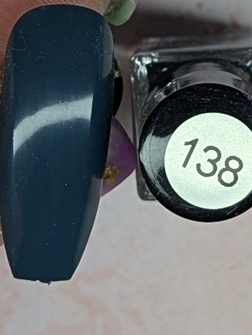 138 The Silent Knight vernis à stamping - Ongles Elaine Lemay