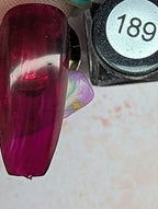 189 Moulin Rouge vernis à stamping - Ongles Elaine Lemay