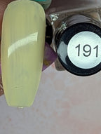 191 Vanilla Bean Latte vernis à stamping - Ongles Elaine Lemay