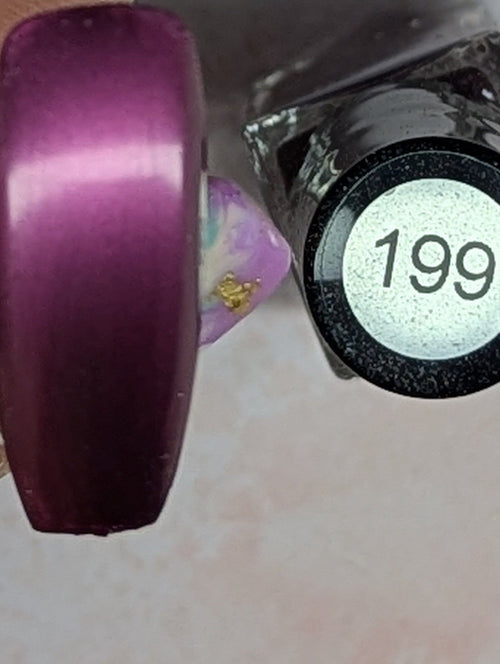 199 Shimmering Shiraz vernis à stamping - Ongles Elaine Lemay