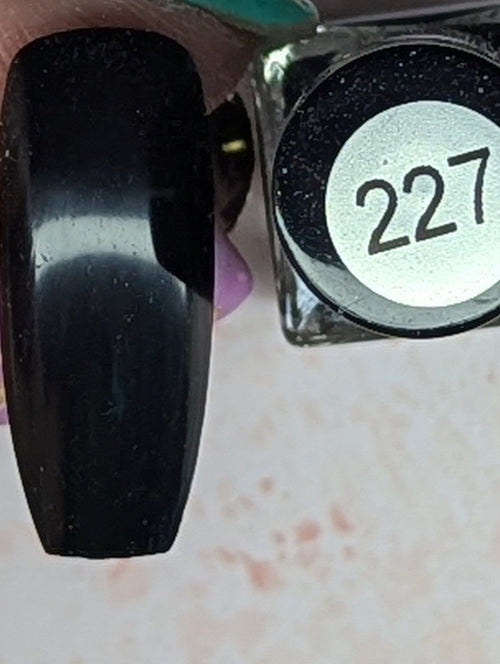 227 Panther vernis à stamping - Ongles Elaine Lemay