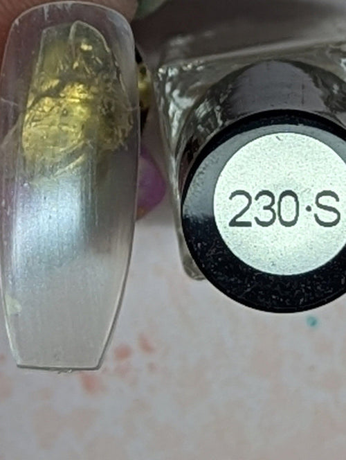 230-S All is Calm (sheer) vernis à stamping - Ongles Elaine Lemay