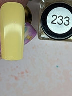 233 Chick vernis à stamping - Ongles Elaine Lemay