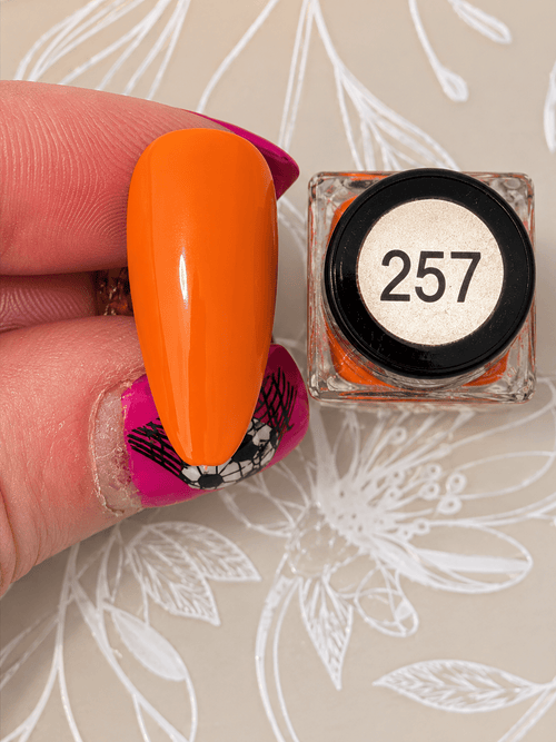 257 Orange Whip vernis à stamping - Ongles Elaine Lemay