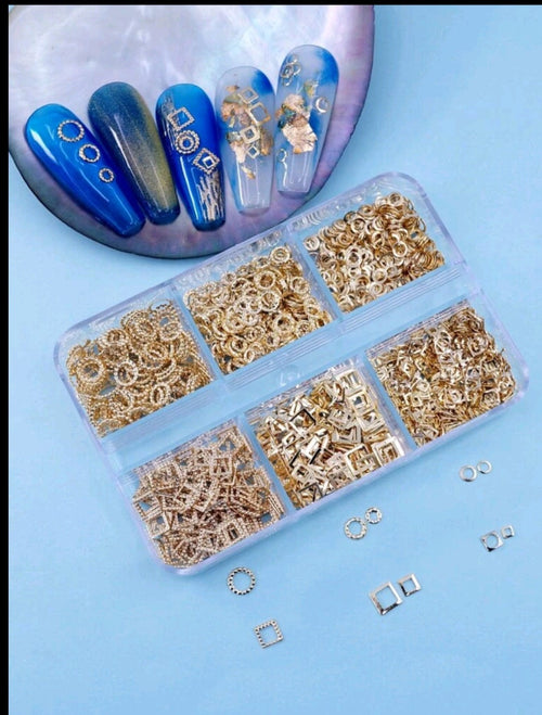 Boitier 6 options encadrés or - Ongles Elaine Lemay 