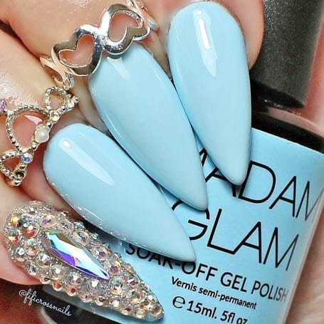 Pure Cloud - Ongles Elaine Lemay 